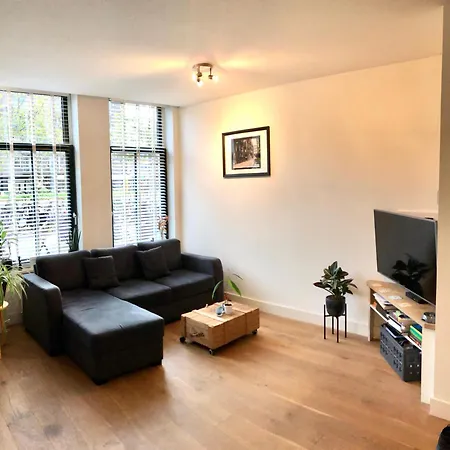 2 Bedroom With Garden Amsterdam